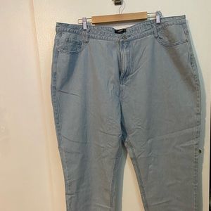 *FINAL SALE* Missguided Light Wash Mom Jeans